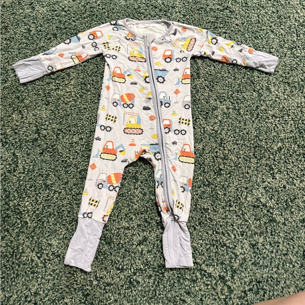 Caden Lane Gray Vehicle Print Kids Footie